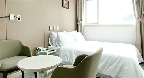 Residence Healing Hotel Daejeon Bagian luar foto