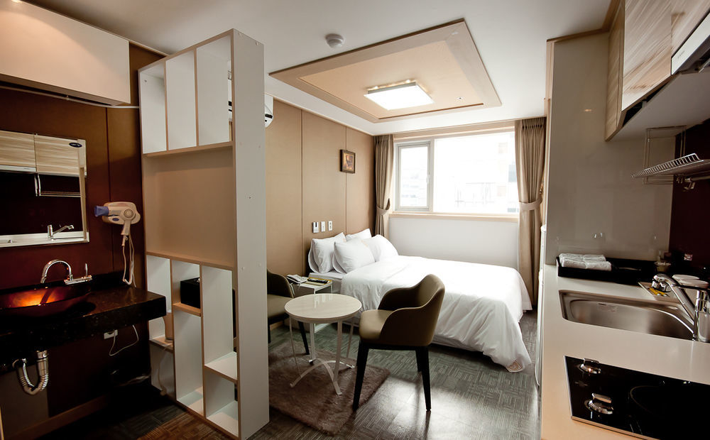 Residence Healing Hotel Daejeon Bagian luar foto