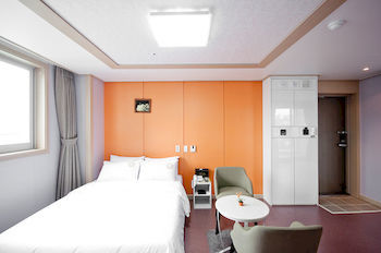 Residence Healing Hotel Daejeon Bagian luar foto